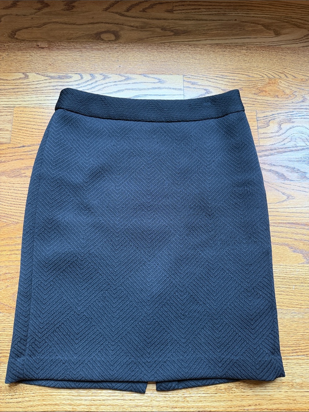 Banana Republic Classic Black Pencil Skirt - Women's Tailored Skirt